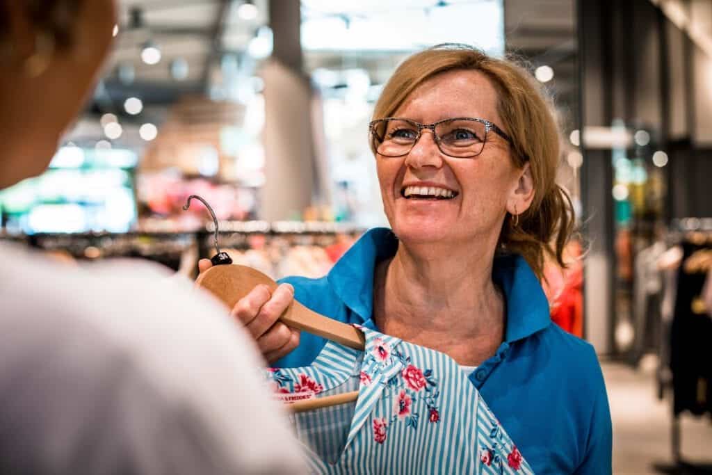 Saisonmitarbeiter Verkauf Textilien